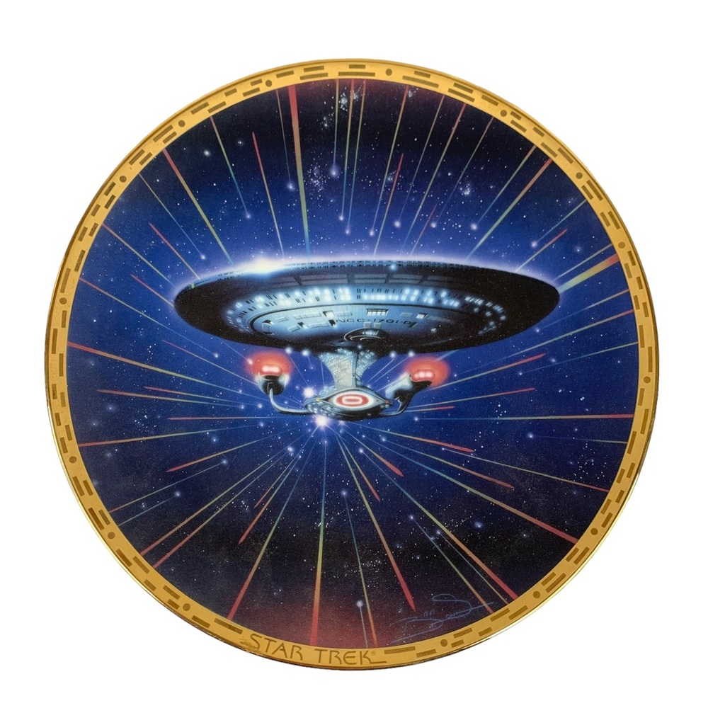 Star Trek The Voyagers‎ Plate - U.S.S Enterprise NCC-1701-D Plate
